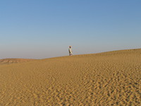 041212031214_musician_and_sand_dune
