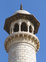 041226142836_top_of_another_minaret