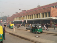041129221244_new_delhi_railway_station