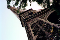005_france_eiffel_tower_day_time