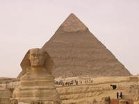 015_sphinx_and_the_pyramid