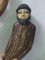 038_a_chinese_figure