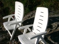 10130025_chairs