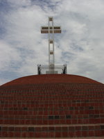 07100032_cross_at_the_top_of_mountain