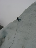 11180037_fernando_climbing_down_the_ice_wall