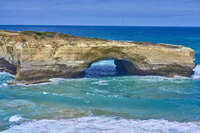 Natural Arch at London Bridge 