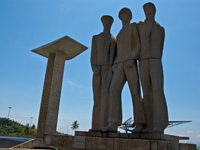 a escultural homenageia os integrantes das tres forcas armadas Rio de Janeiro, Rio de Janeiro, Brazil, South America