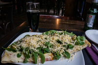 20150923164539_Food--cheese_and_spinach_pizza