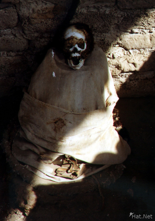 nazca mummy with head deformation